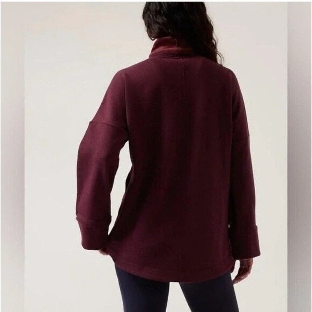 Athleta Cozy Karma Funnel Neck Sweatshirt Fleece‎ Burgundy Pullover Top, Size S